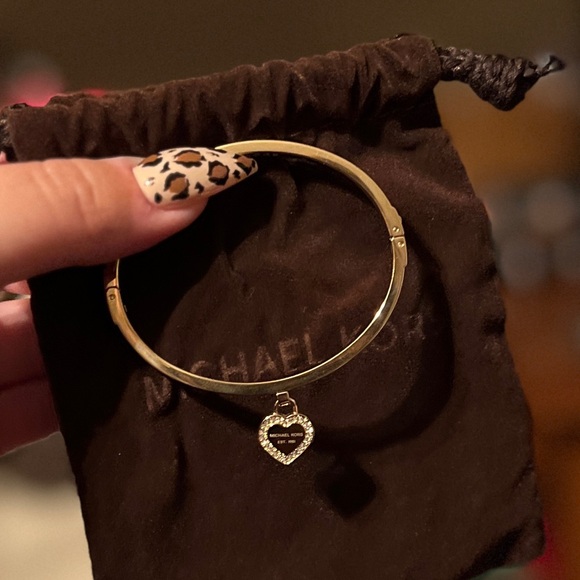 MICHAEL KORS Gold Logo Pave Heart Charm Bangle Bracelet - Picture 10 of 16